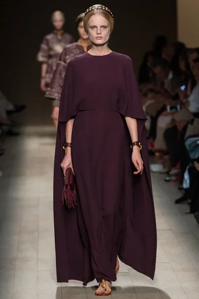 Look 50